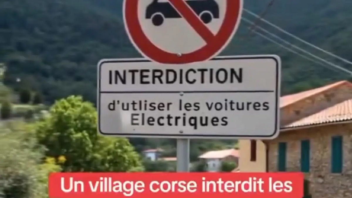 V vasi na Korziki so prepovedali električne avtomobile zaradi zaščite koz
