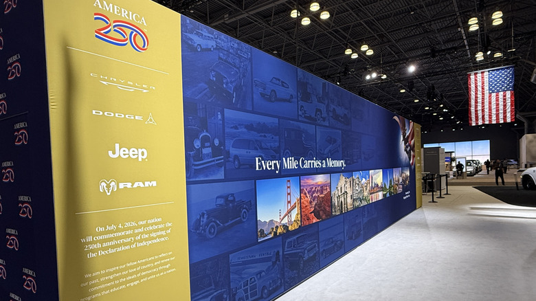 Razstava Stellantis America 250 na sejmu NYIAS