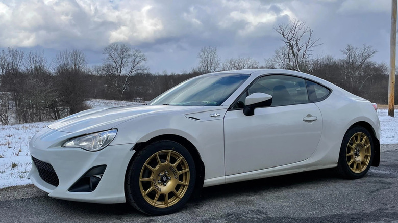 Scion FR-S vse naredi z lahkoto