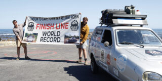 Reliant Robin preživi puščavo, džunglo in vojno na 14.000 milj dolgem rekordnem potovanju po Afriki