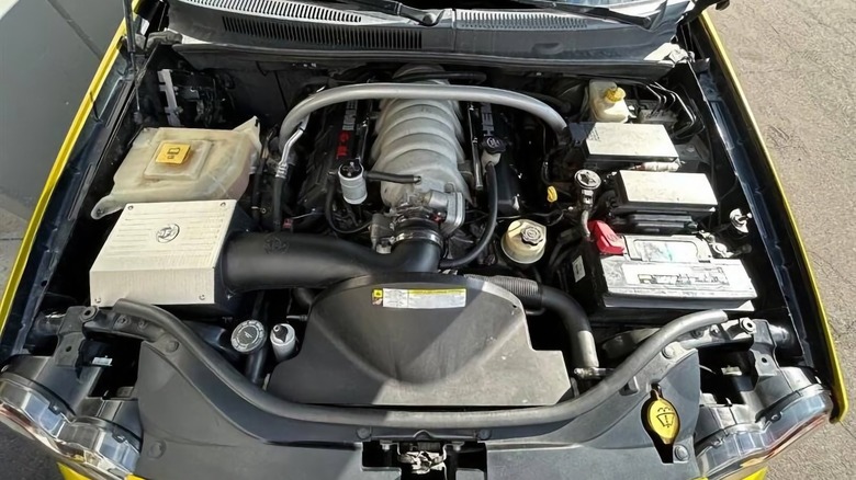 Slika motorja Jeep Grand Cherokee SRT-8 6.1 Hemi iz leta 2009