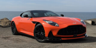 2026 Aston Martin DB12 S poveča glasnost