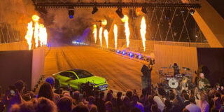 Mercedes-AMG zaprl most na 6. ulici v LA zaradi najbolj nezaslišanega avtomobilskega razkritja doslej