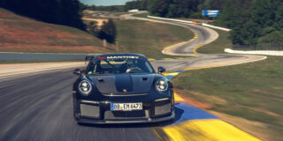 Manthey-modificiran Porsche 911 GT2 RS (avtomobil prejšnje generacije!) premagal C8 Corvette ZR1 v cestnem času v Atlanti