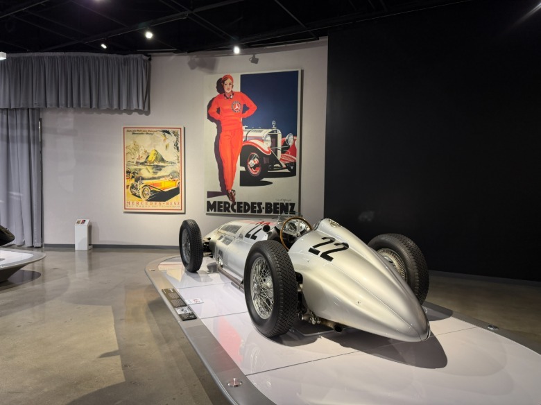 Avtomobil Formule 1 Mercedes-Benz W154 iz leta 1938