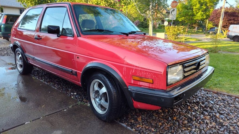 1986 Volkswagen GTI tričetrtinska slika spredaj