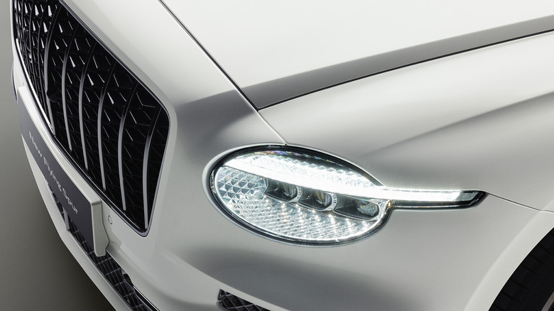 2027 Bentley Flying Spur žaromet