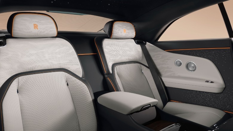 Zadnji sedež Rolls-Royce Spectre Series II