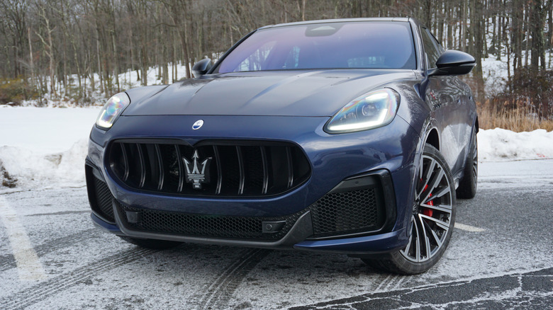 2026 Maserati Grecale Trofeo pogled spredaj 3/4