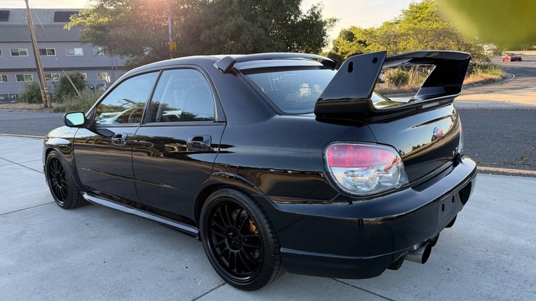 2007 Subaru Impreza WRX STi tričetrtinska slika zadaj