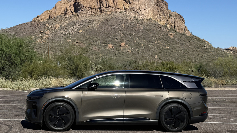 Lucid Gravity Touring
