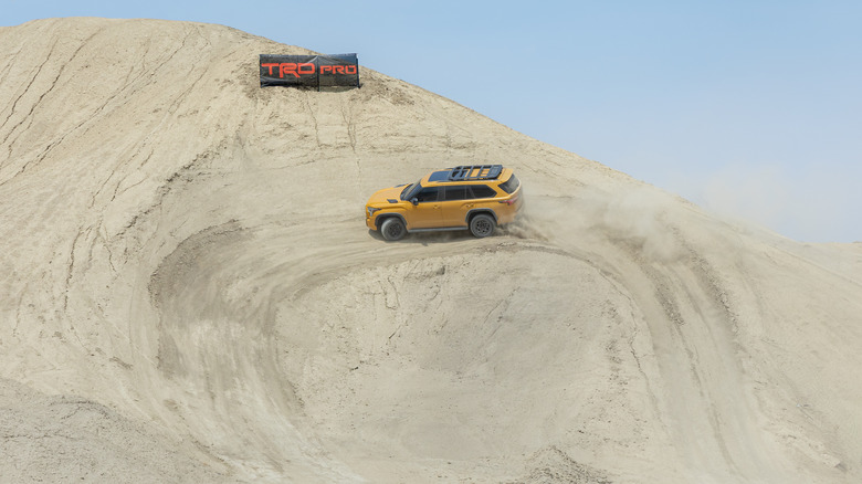2027 Toyota Sequoia TRD Pro terenska