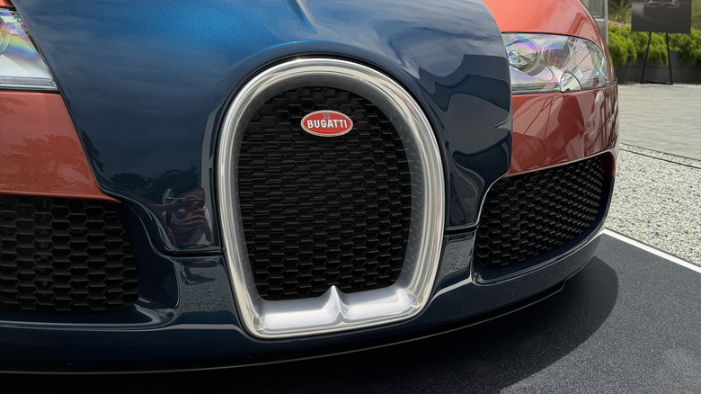 Detajl sprednjega dela Bugatti Veyrona