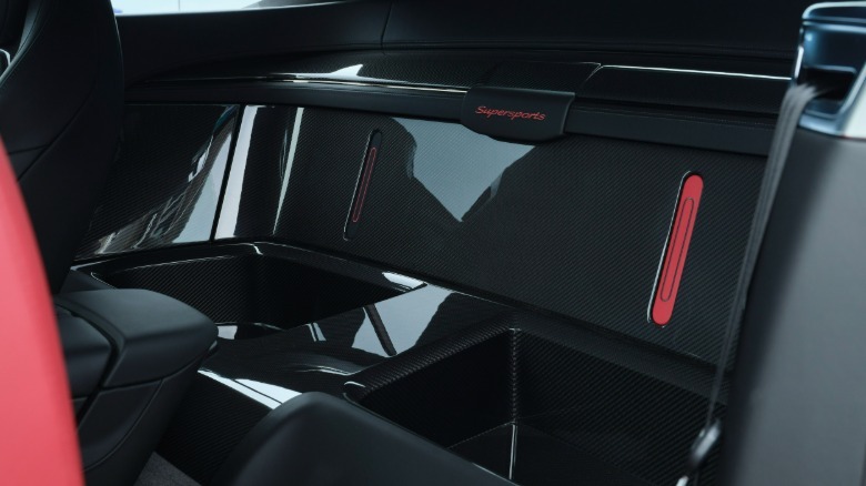 Zadnja polica Bentley Supersports