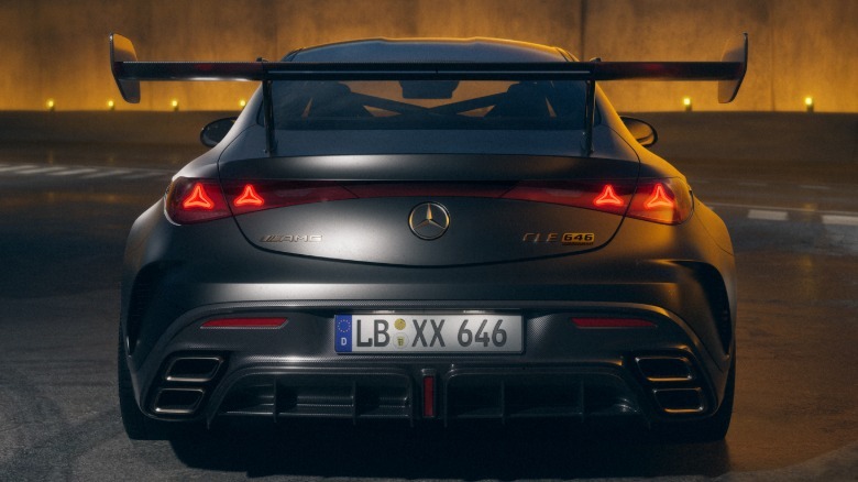 Zadnji del Mercedes-AMG CLE 646 Spezialanfertigung