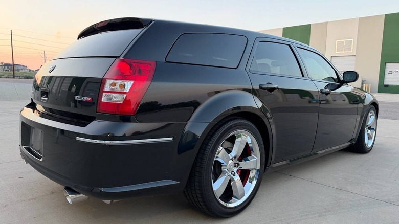 2007 Magnum SRT8 zadnja tričetrtinska slika