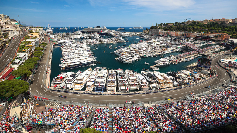 Pogled iz zraka na dirko in monaško pristanišče med F1 Veliko nagrado Monaka na dirkališču Circuit de Monaco 7. junija 2026 v Monte-Carlu v Monaku.