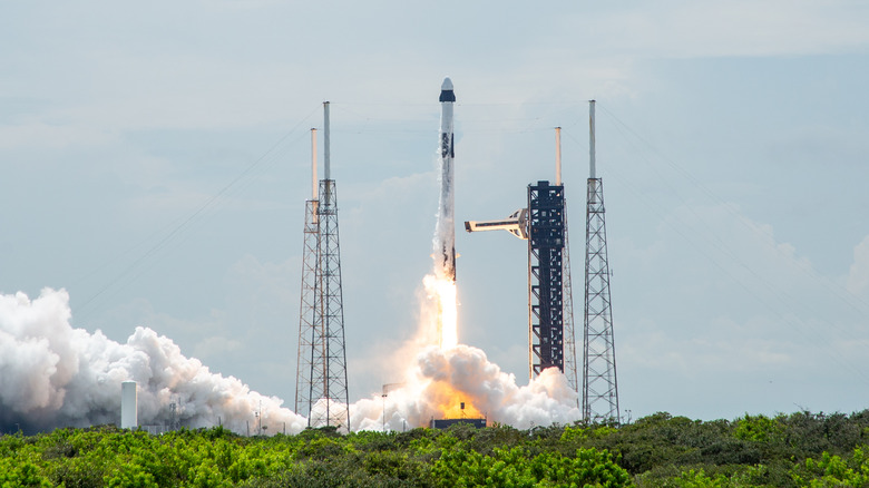 SpaceX Falcon 9, ki nosi astronavte Crew-9 na ISS, doseže vzlet