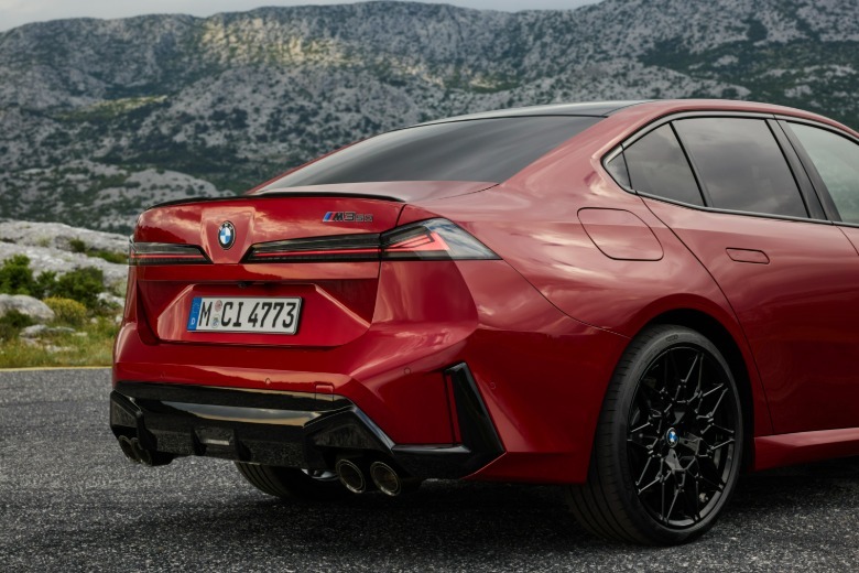 Zadnji del 2027 BMW M350