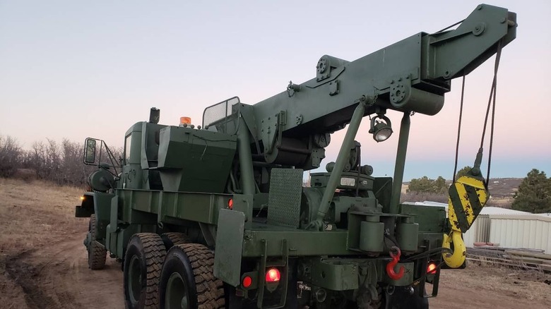 Zadnja tričetrtinska slika ameriškega generala M816 Wrecker iz leta 1970