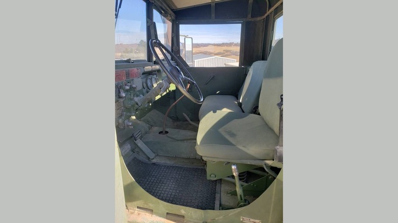 Slika kabine ameriškega generala M816 Wrecker iz leta 1970