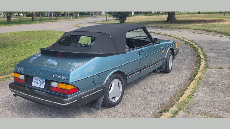 1991 Saab 900 Turbo kabriolet tričetrtinska slika zadaj