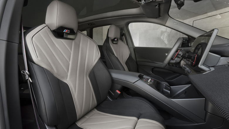 Notranjost BMW iX3 M60 xDrive