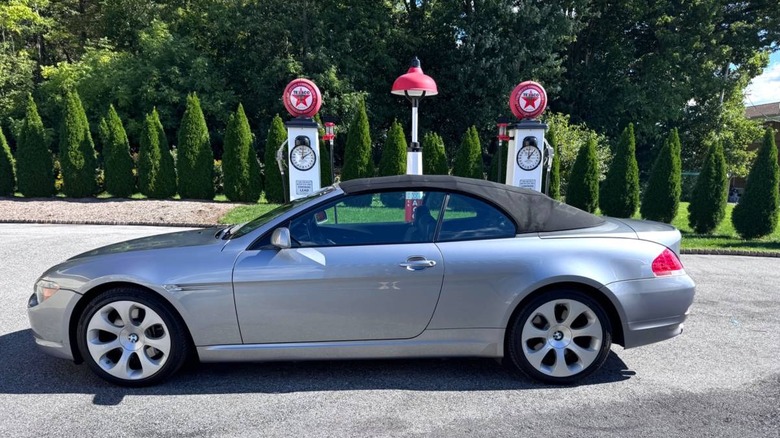 2006 BMW 650i kabriolet slika polne strani z zgornjim delom navzgor