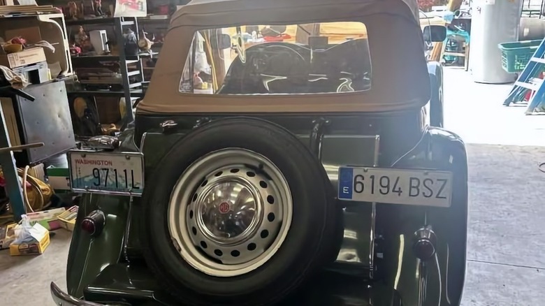 Slika rezervne pnevmatike MG TD iz leta 1953