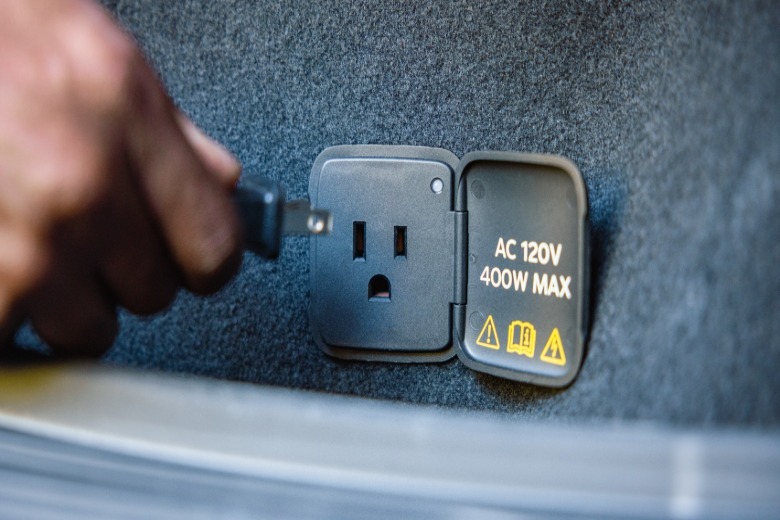 Električna vtičnica v Ford Mustang Mach-E Trail 2027