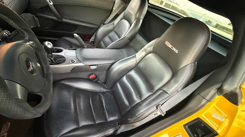 Slika notranjosti Chevrolet Corvette Z06 iz leta 2007