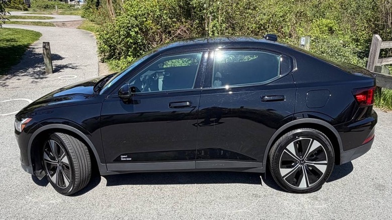 2024 Polestar 2 Long Range slika voznikove strani